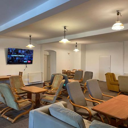 Gosciniec Szczeliniec Hostel Karlow Bagian luar foto