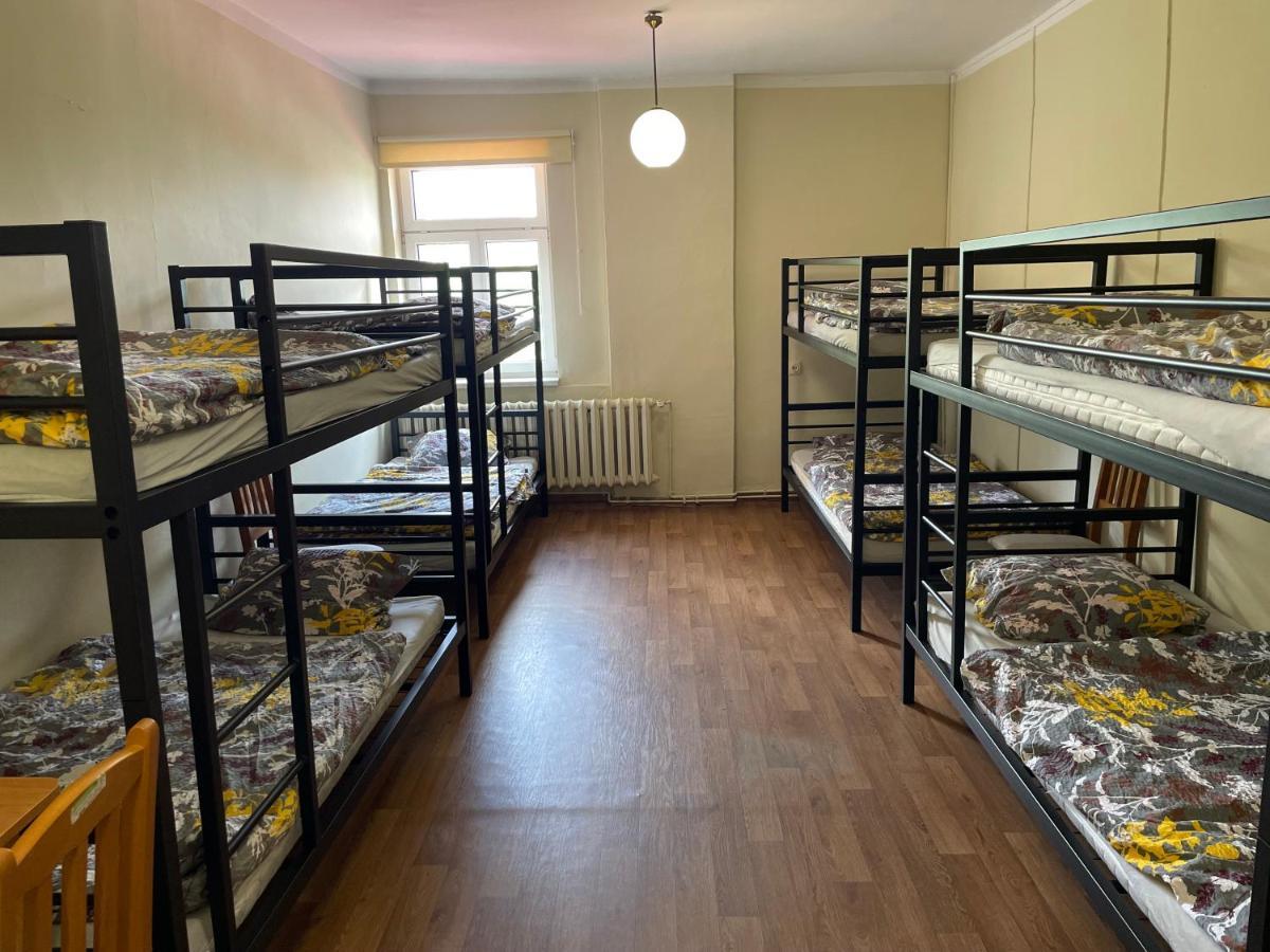 Gosciniec Szczeliniec Hostel Karlow Bagian luar foto