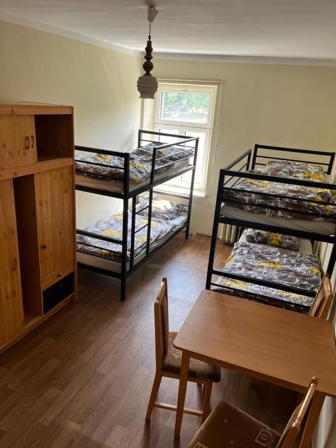 Gosciniec Szczeliniec Hostel Karlow Bagian luar foto