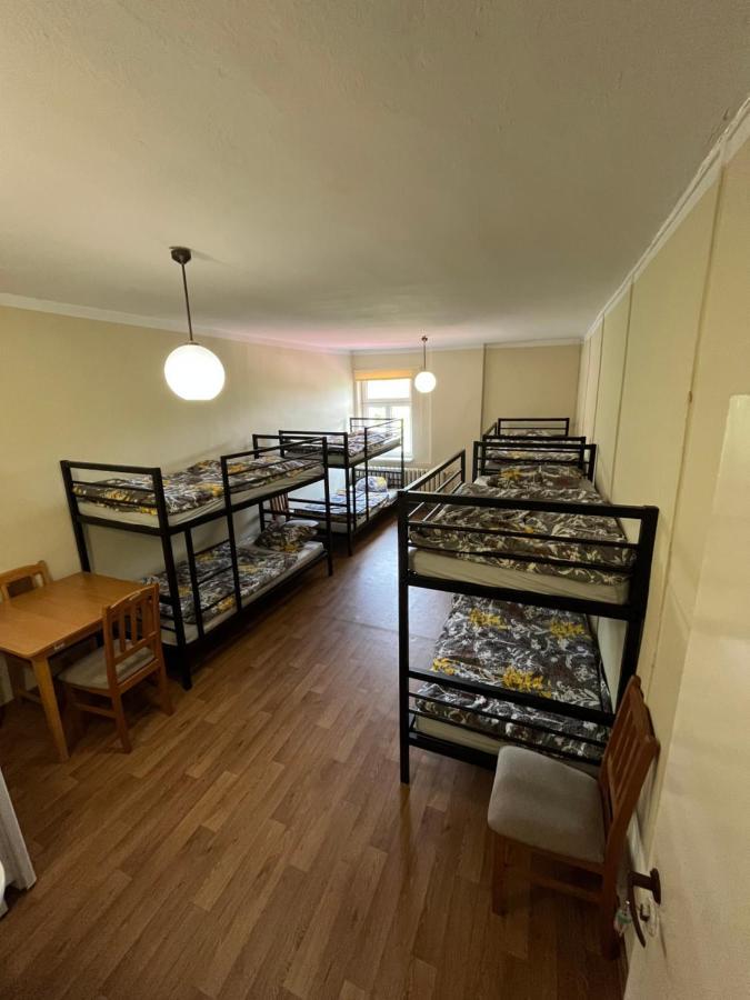 Gosciniec Szczeliniec Hostel Karlow Bagian luar foto