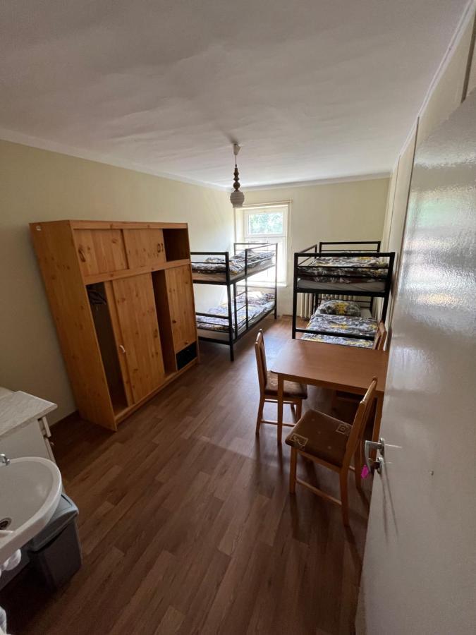 Gosciniec Szczeliniec Hostel Karlow Bagian luar foto